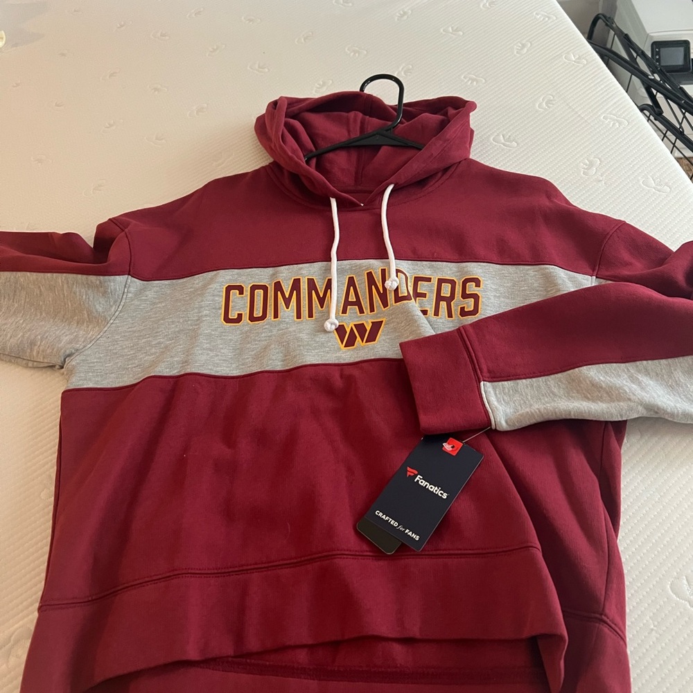 Brand new women’s crop sweater